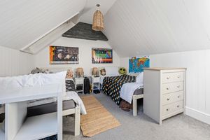 Photo 17- click for photo gallery